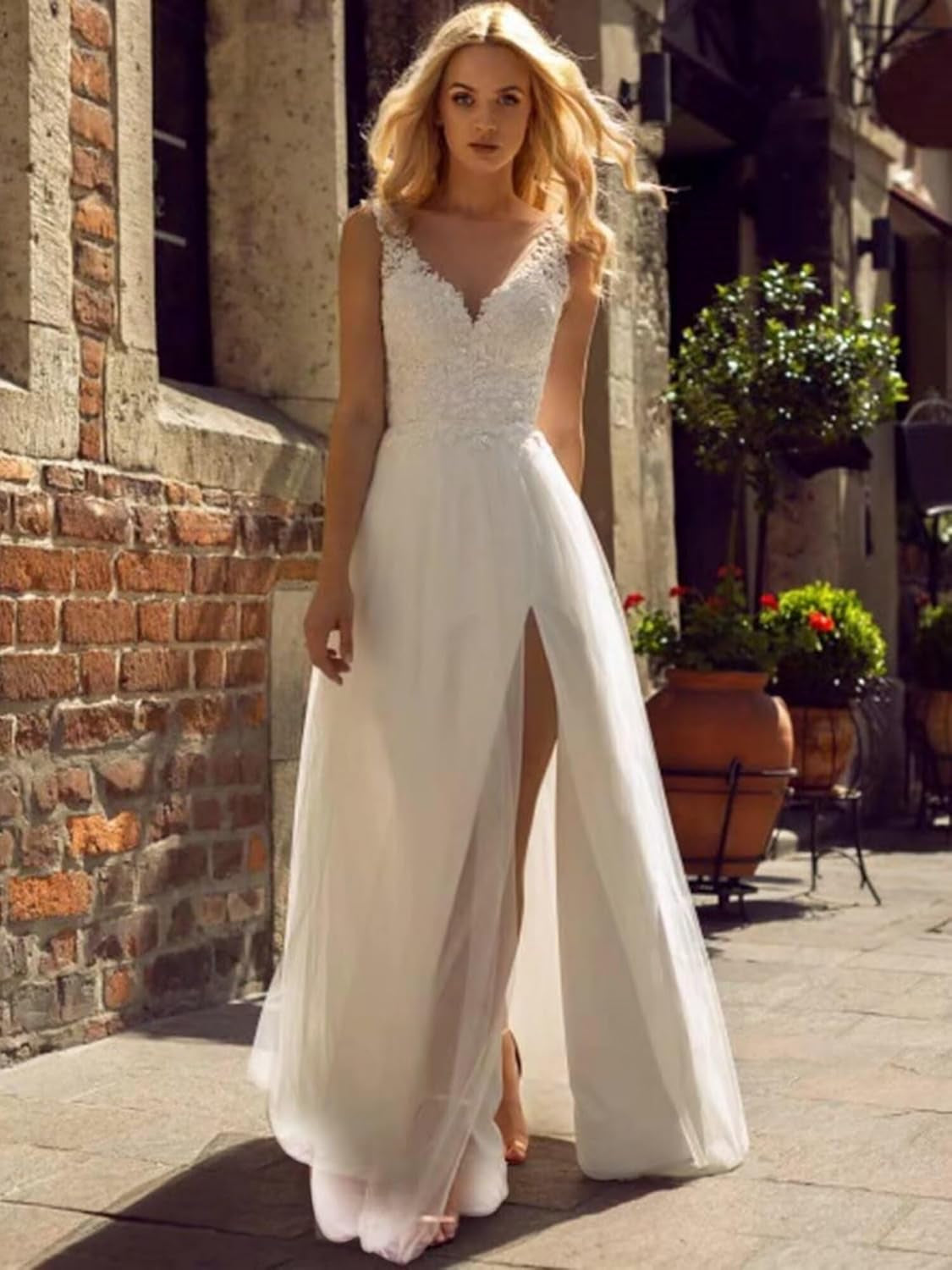 Long Sleeves Wedding Dresses for Bride 2025 Boho Beach A-Line Appliques Lace Bridal Ball Gowns with Train